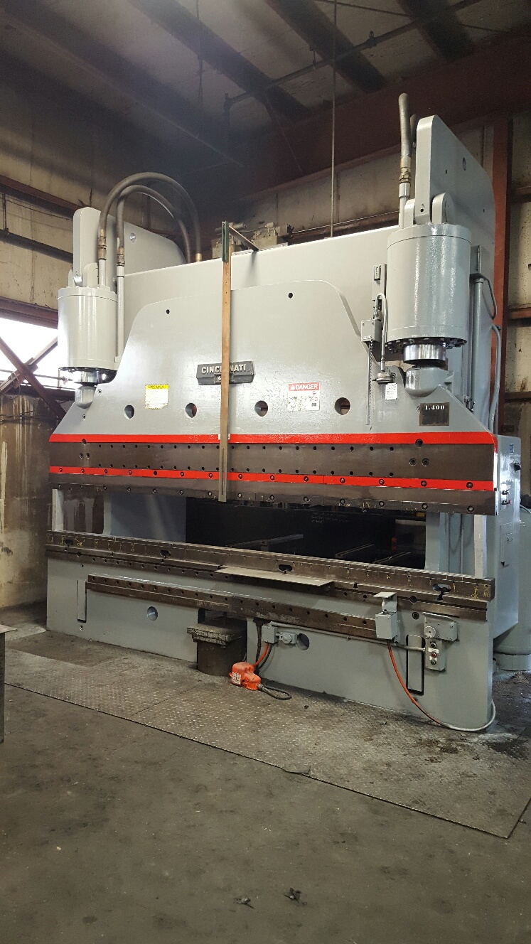 1 - PREOWNED CINCINNATI HYDRAULIC PRESS BRAKE, MODEL #: 400H X 10, S/N: 37303